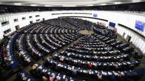 Европарламентът