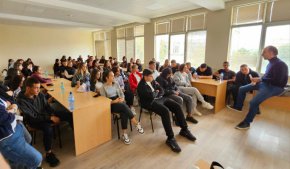 Гимназисти от Костинброд научиха как да се справят с омразата