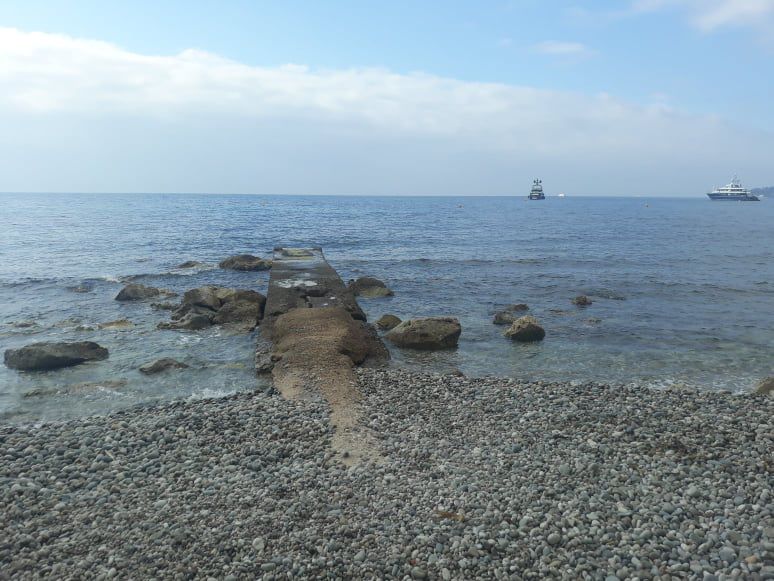 Ез