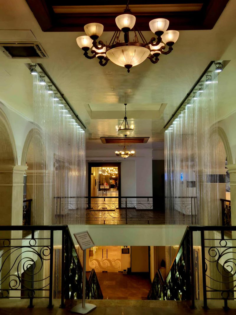 Златна есен с мини България срещу Шатрата на езерото до Правец: на 20 минути от София